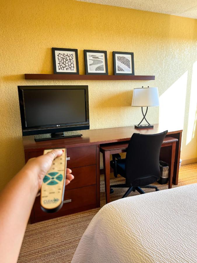 Courtyard By Marriott Alexandria Pentagon South Hotel Buitenkant foto