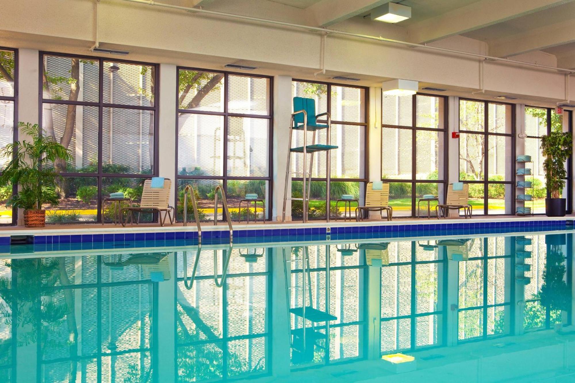 Courtyard By Marriott Alexandria Pentagon South Hotel Buitenkant foto